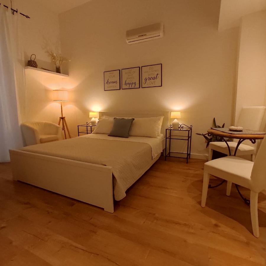 Krly Exclusive Rooms Cagliari Exterior photo